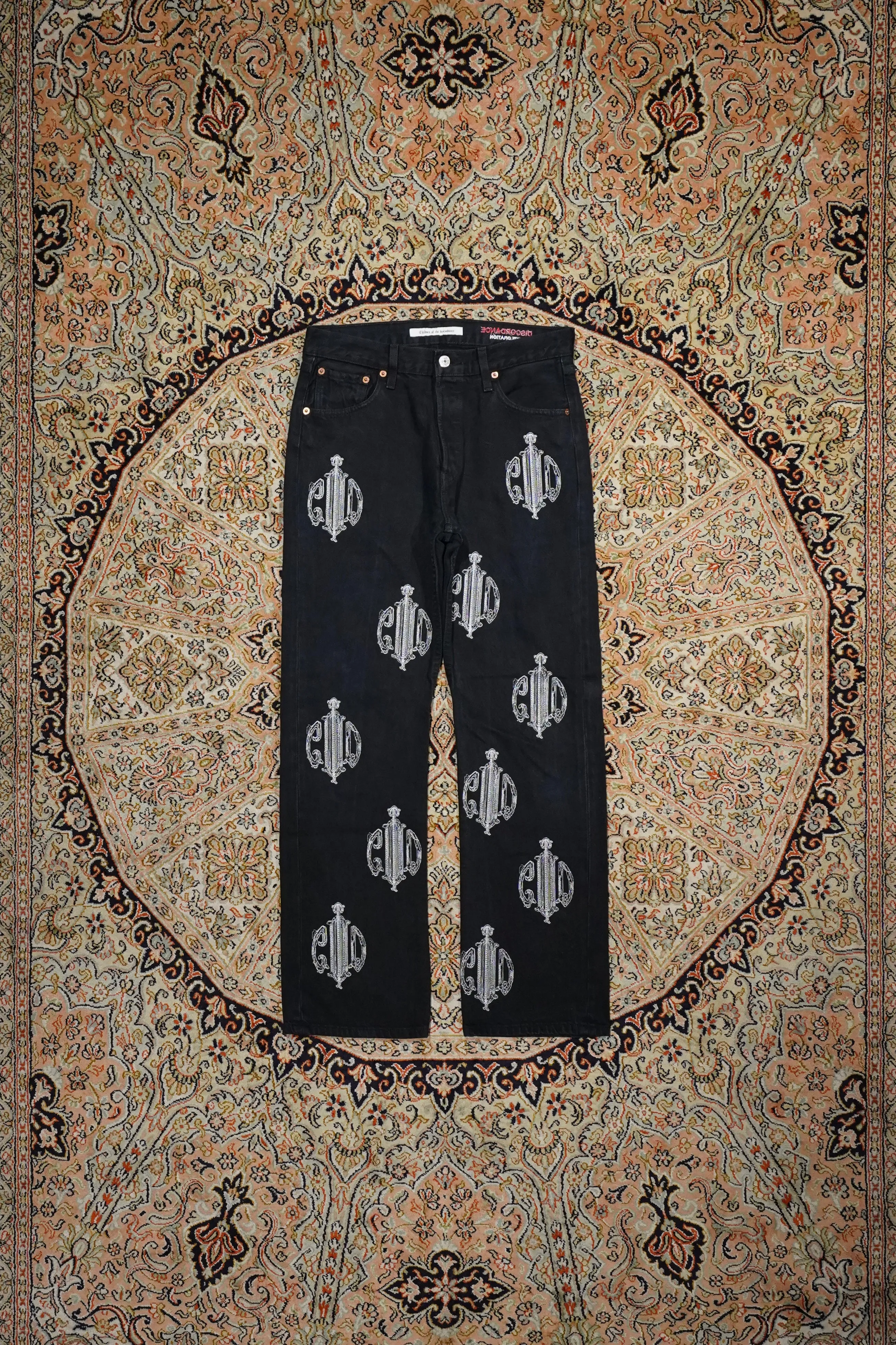Children of the discordance EMBROIDERY DENIM JEANS MONOGRAM (BLACK)