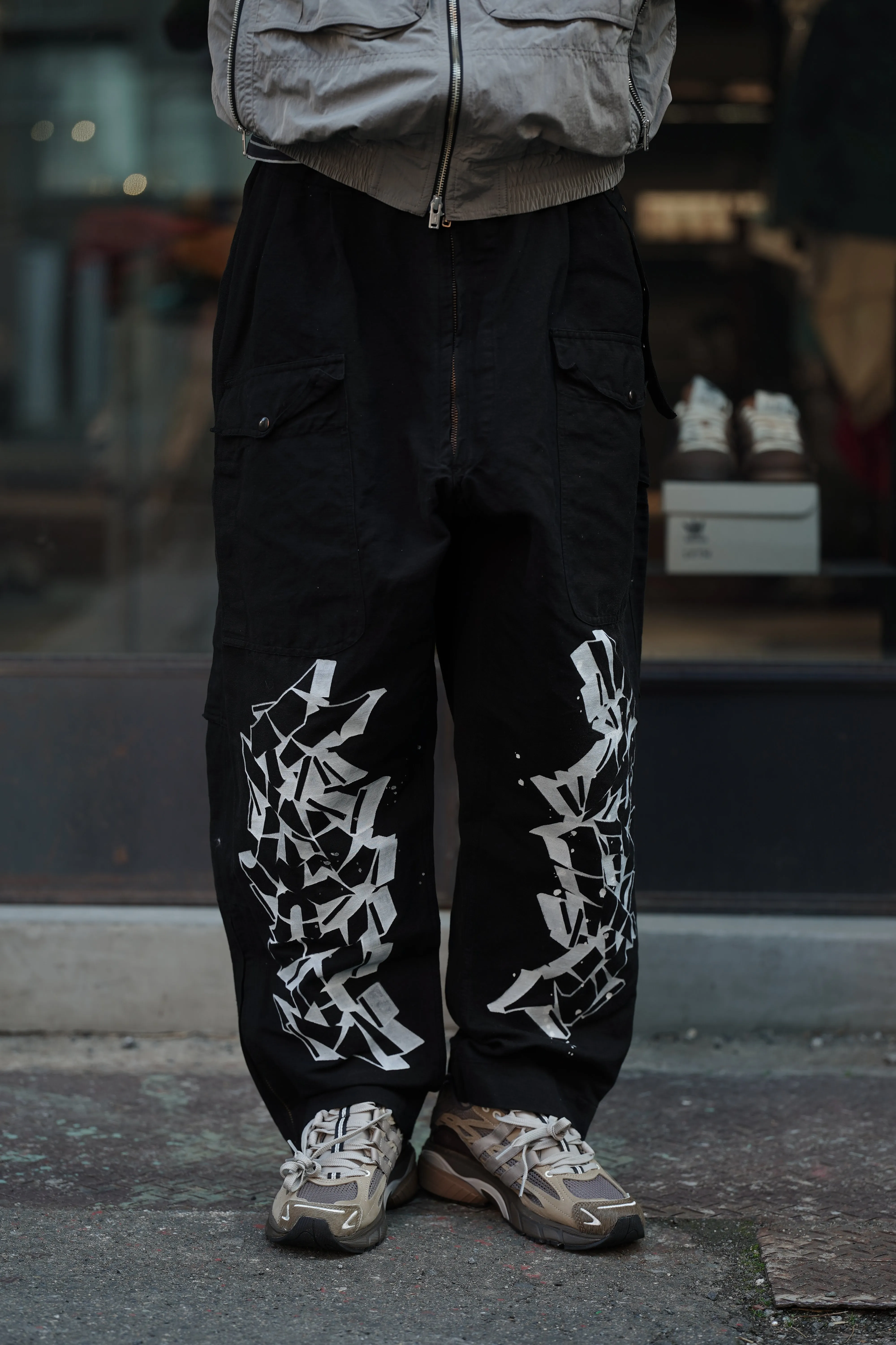 Children of the discordance SUI HAND PAINTING MILITARY TROUSERS (BLACK)