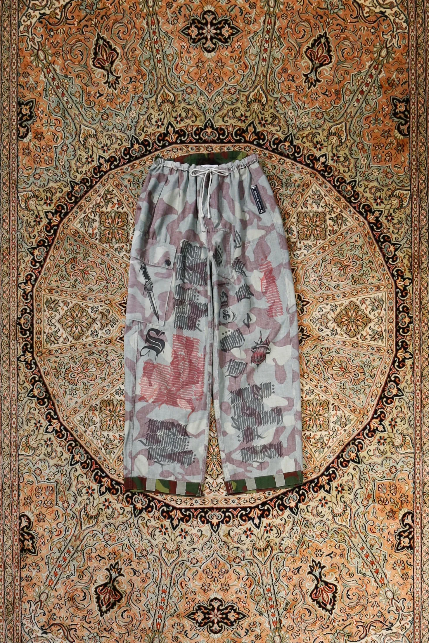 Children of the discordance SW HAND GRAFITTIMIL PANTS