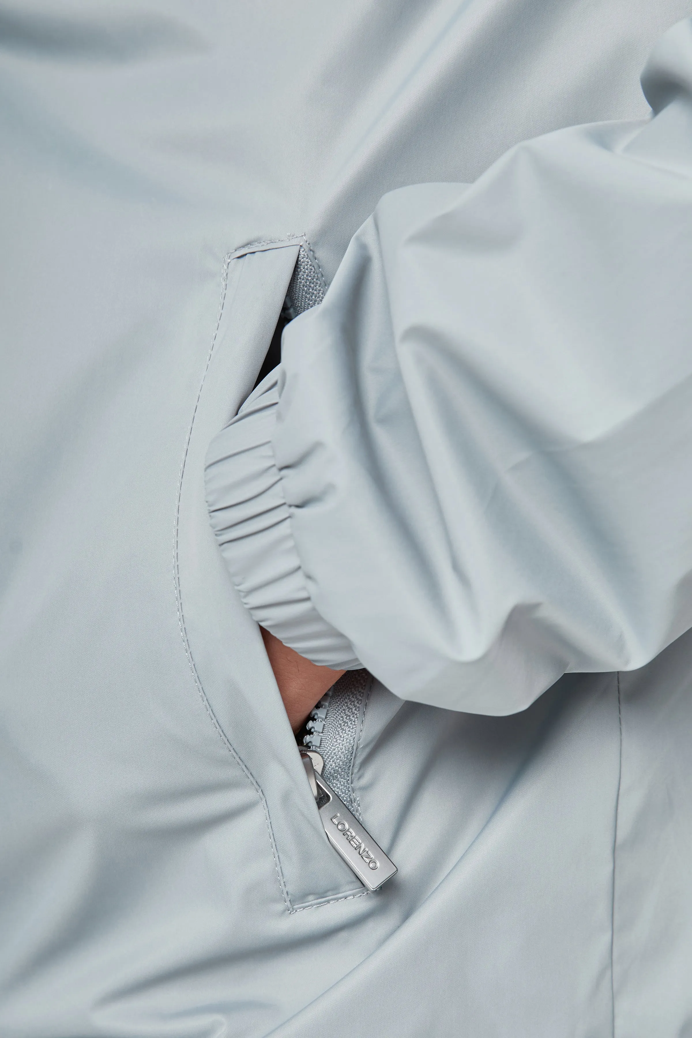 Futura Windbreaker - Grey