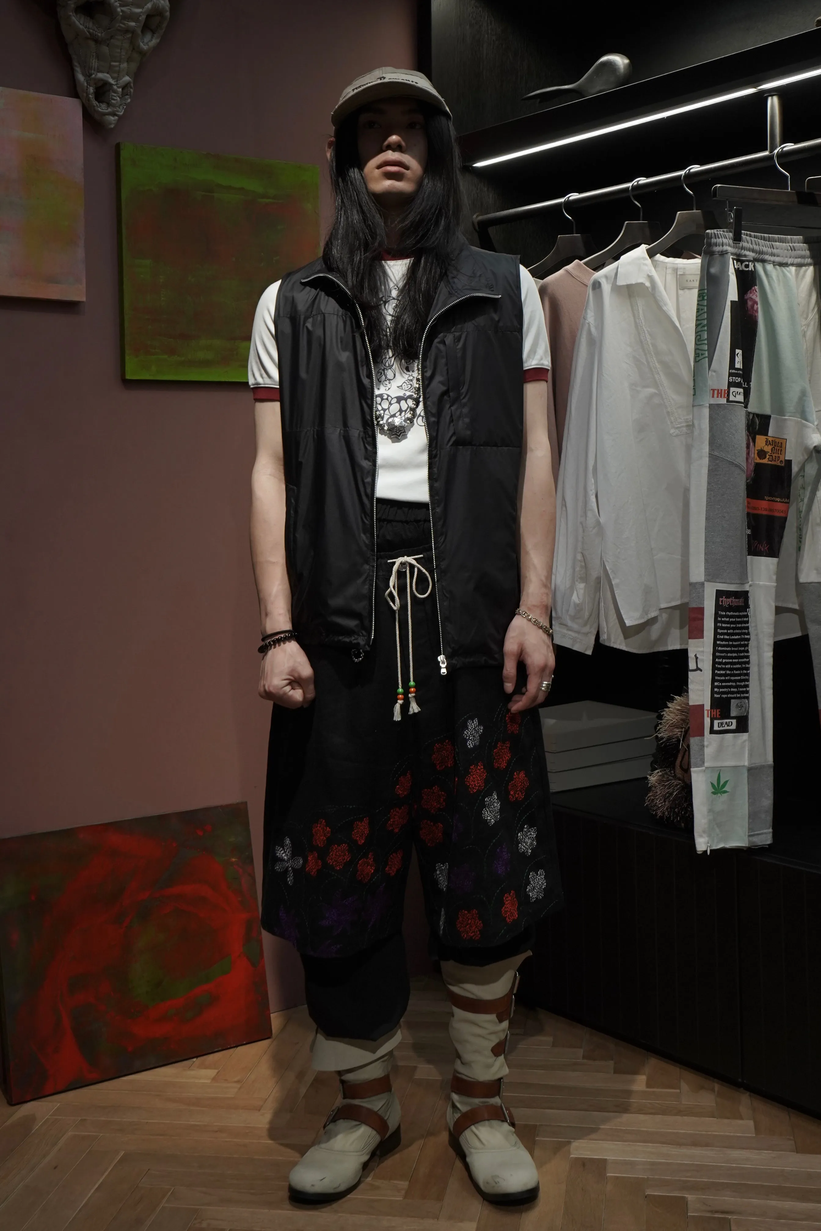 Glass Cypress Black Linen Shorts (Black)