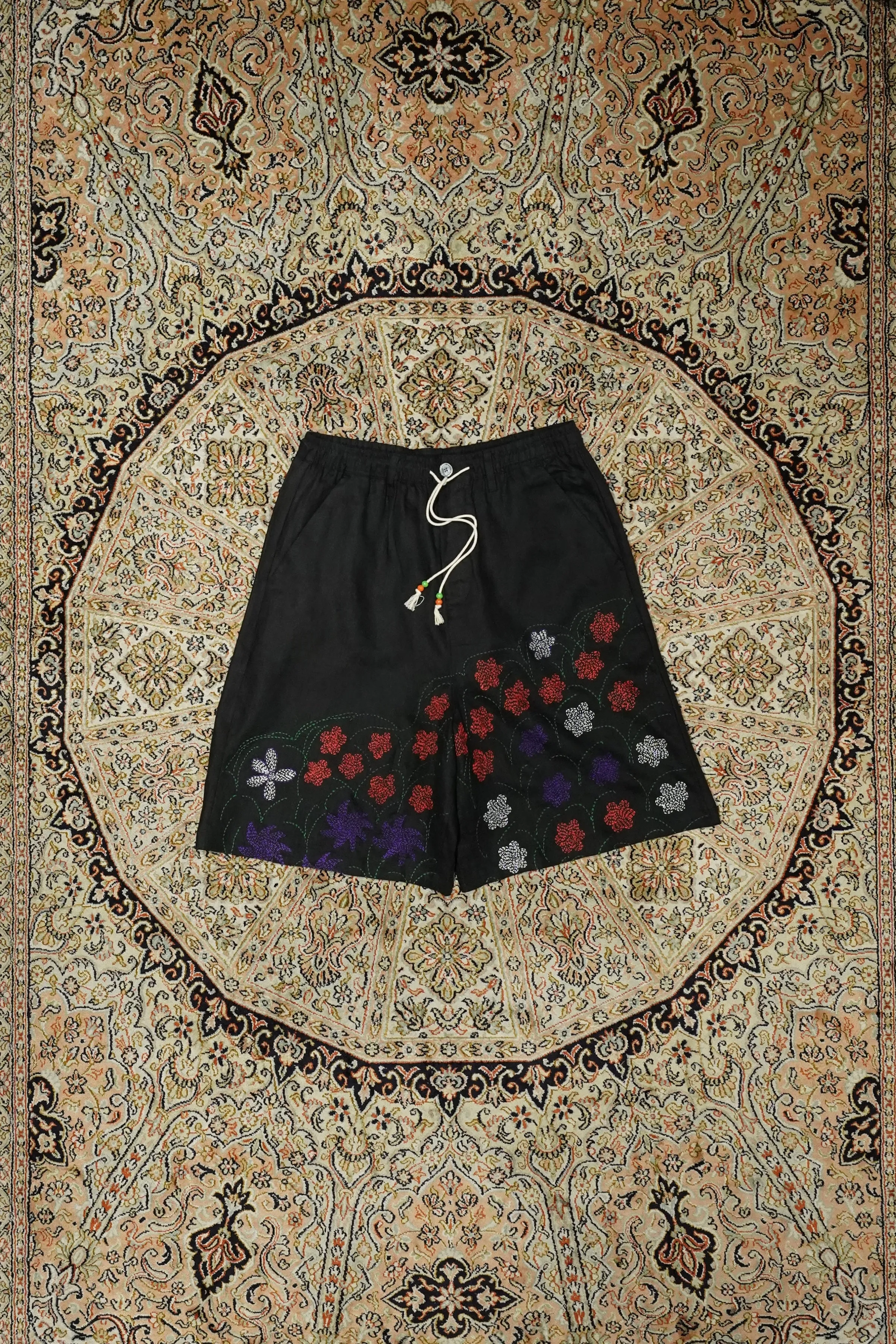 Glass Cypress Black Linen Shorts (Black)