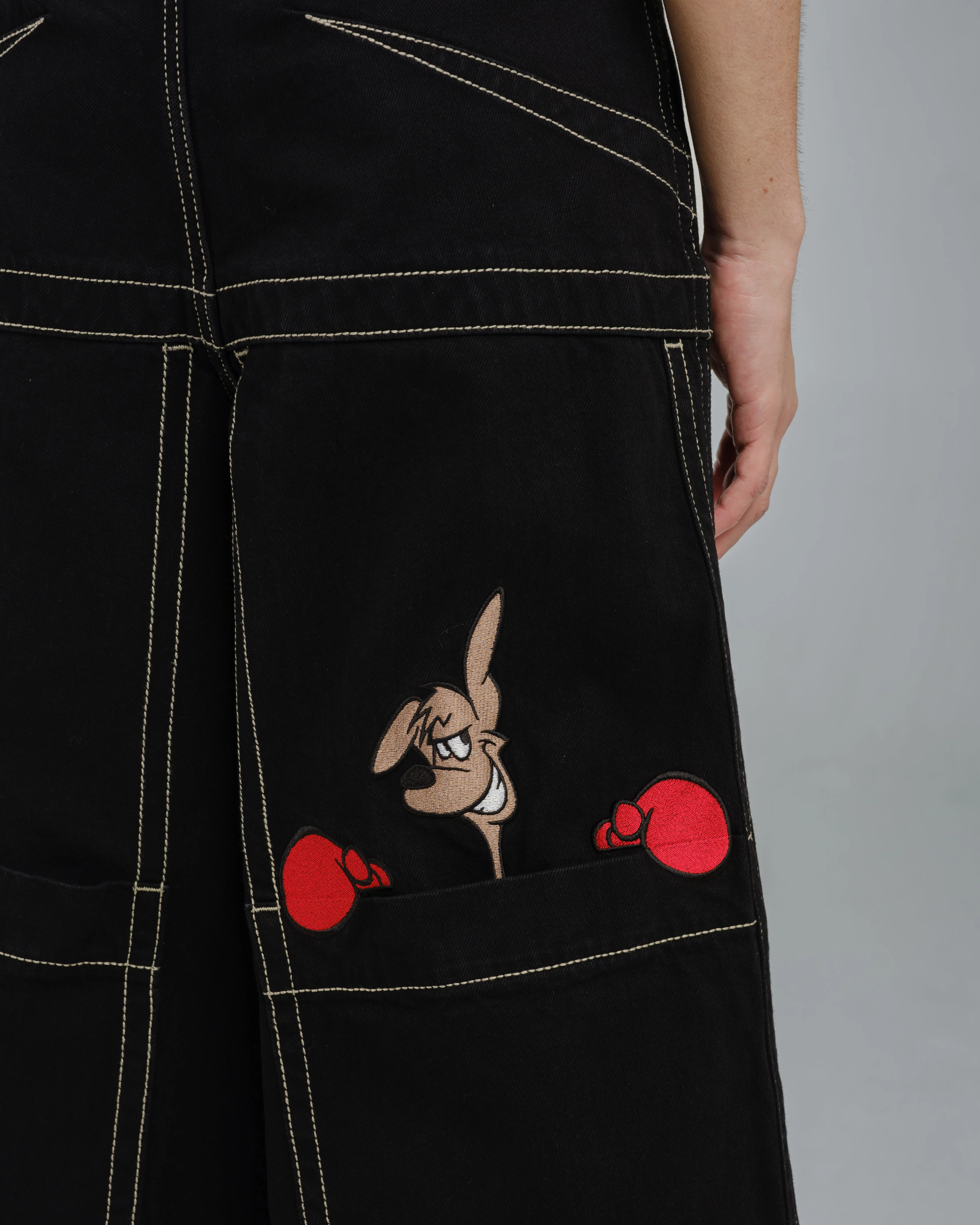 Kangaroo. 34". Jet Black.