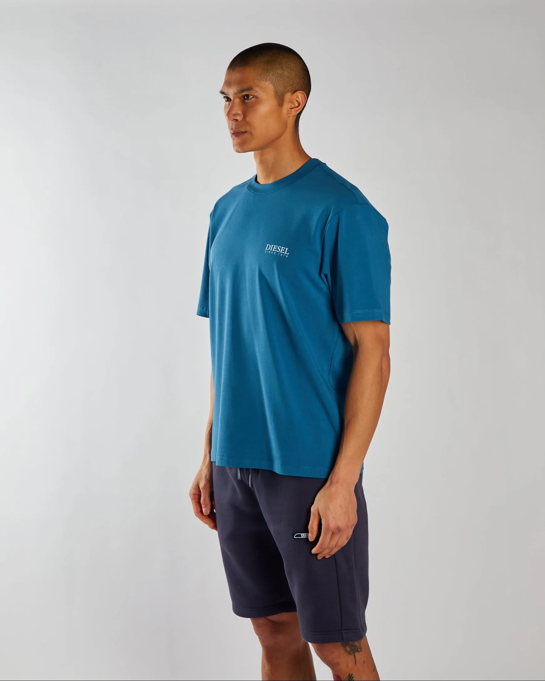 Lee Tee Midnight
