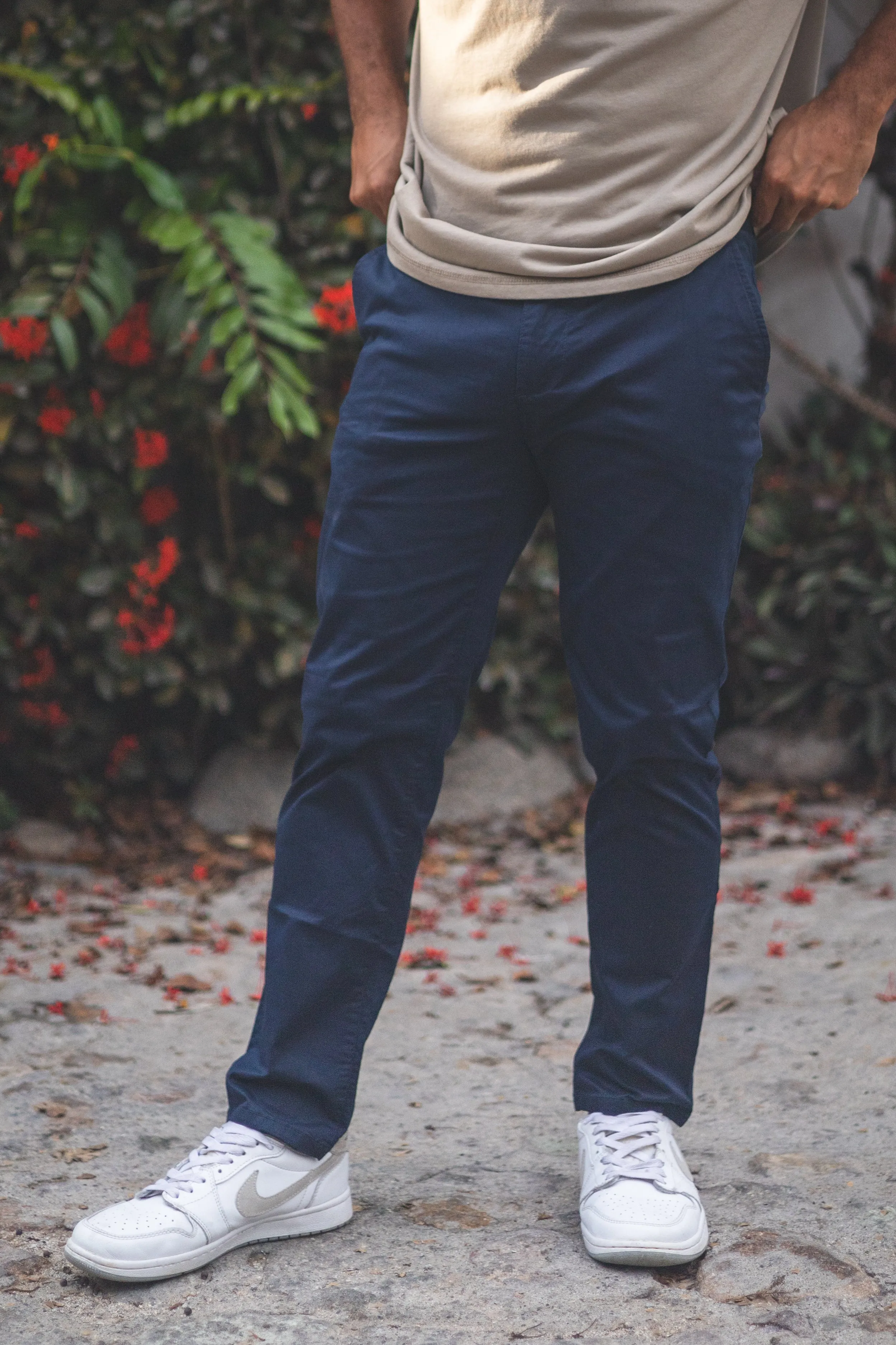 Lightweight Stretch Chino Navy