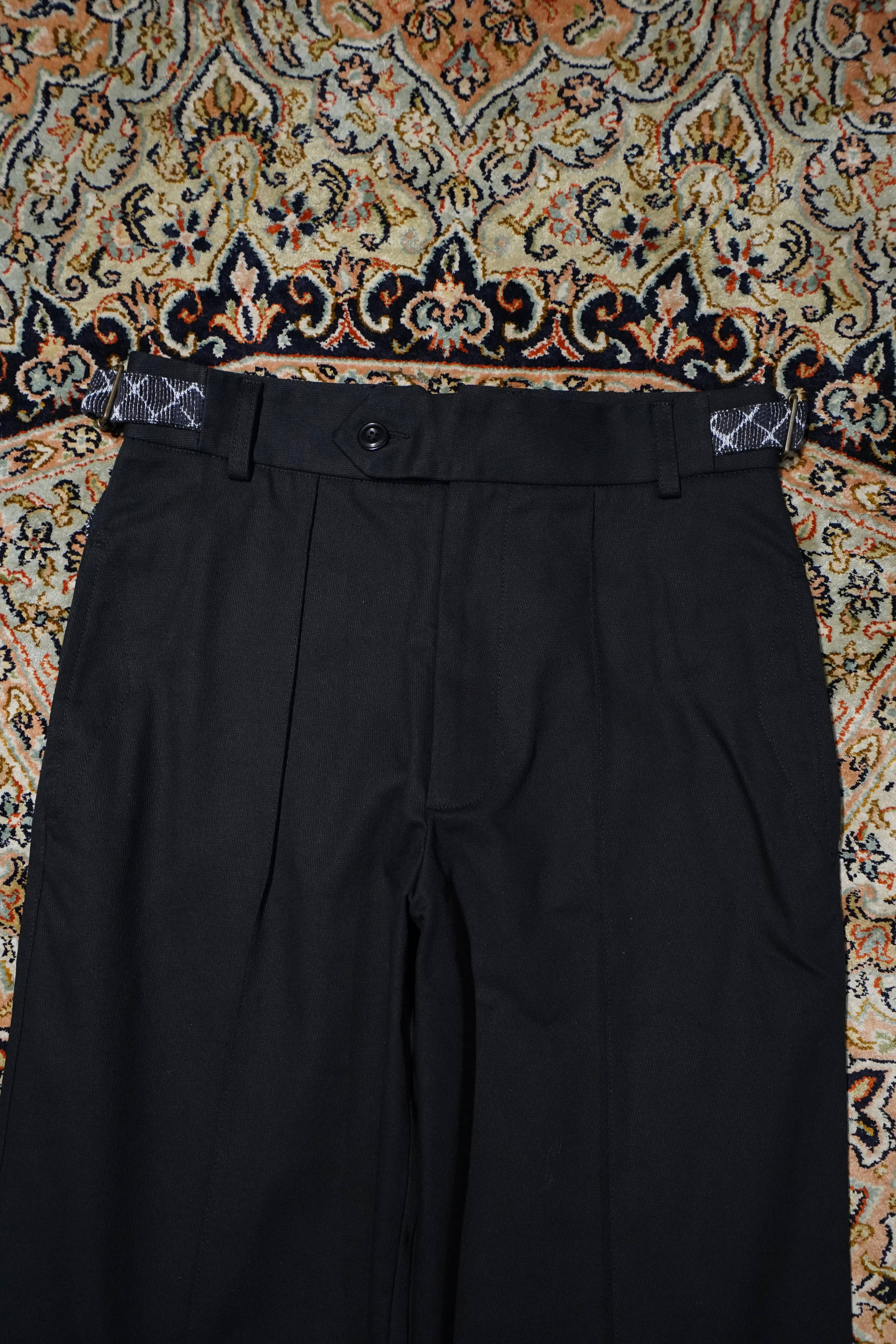 NICHOLAS DALEY TWO POCKET STRAIGHT LEG TROUSER (BLACK / ARGYLE)