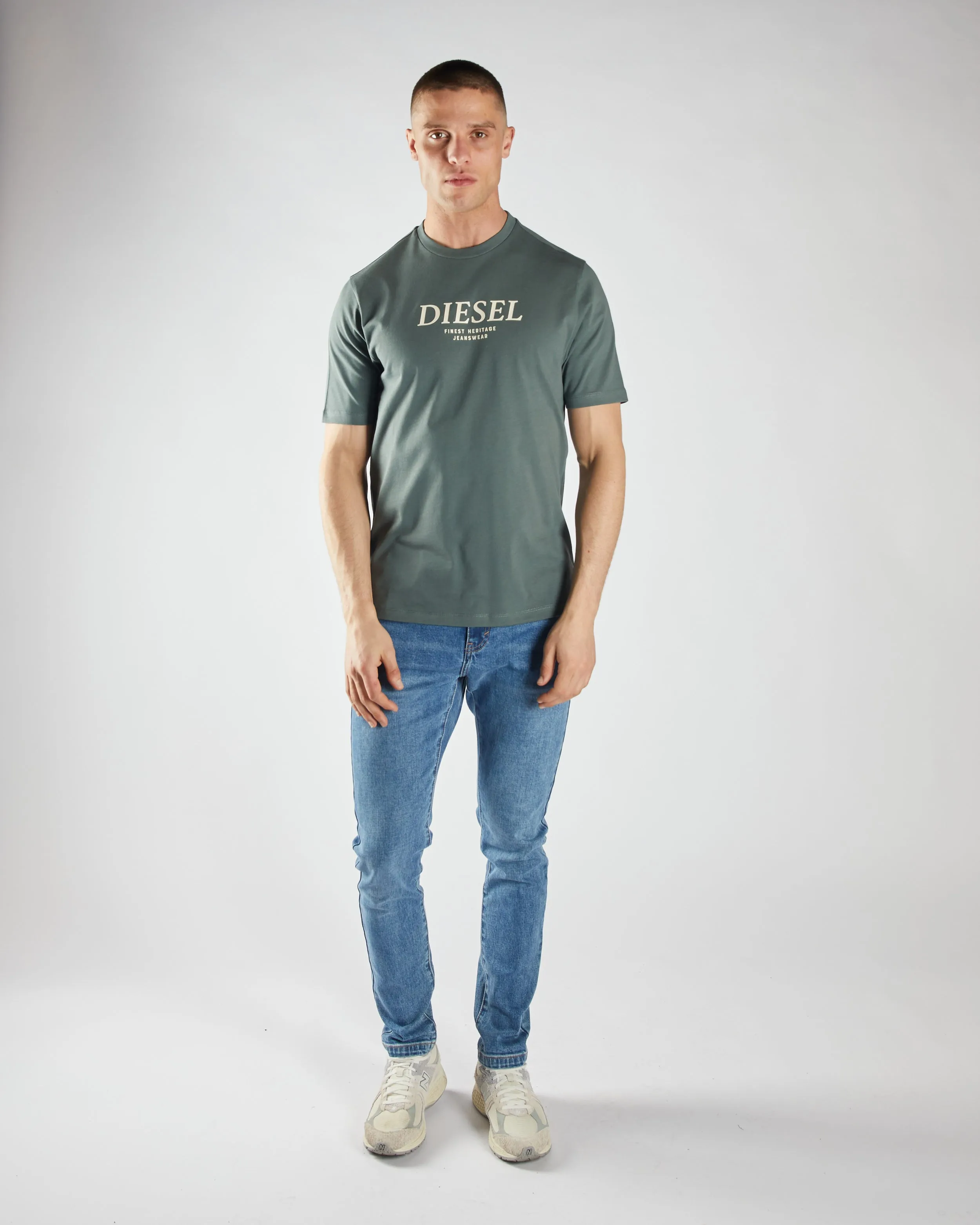 Peak Tee Lawn Green