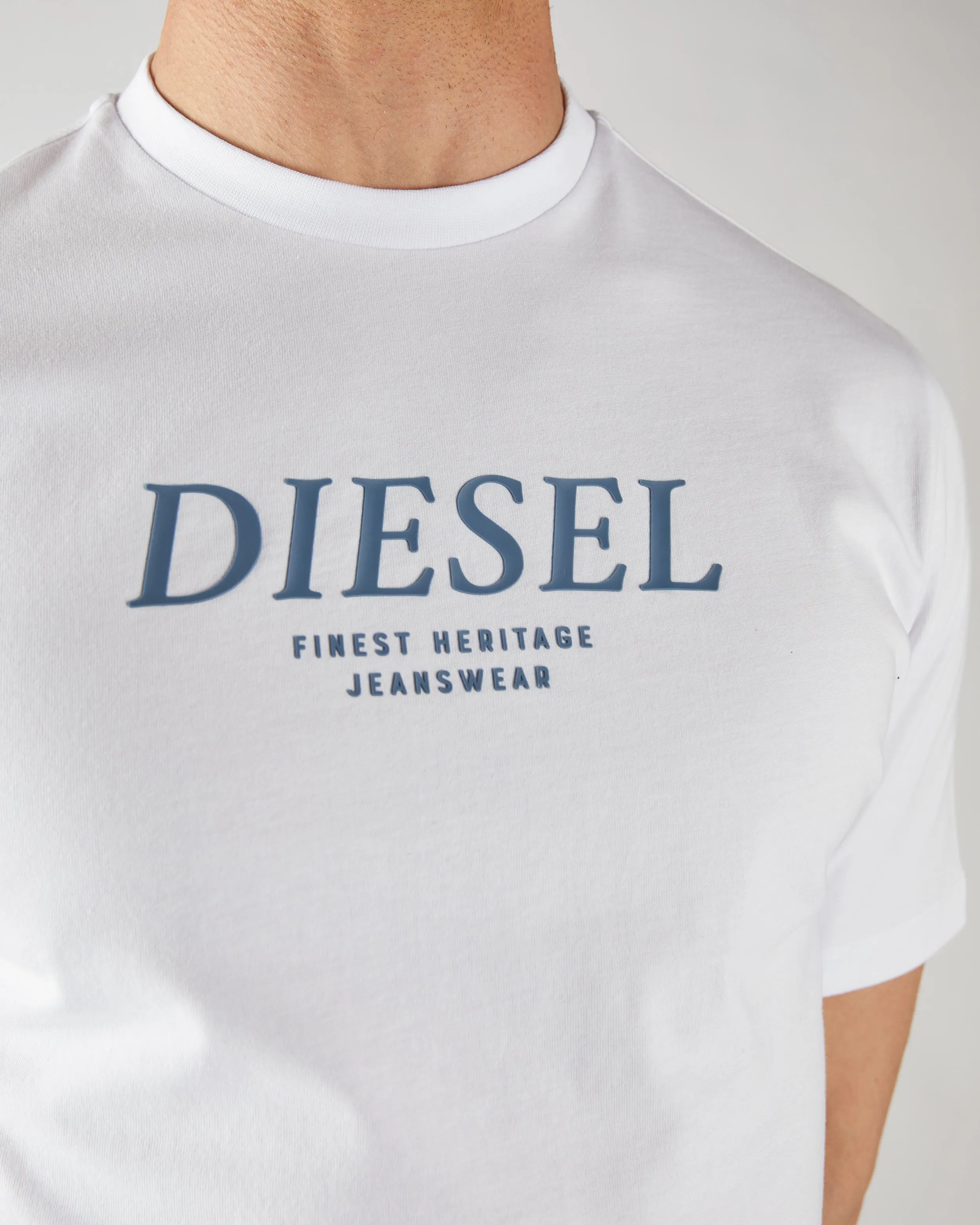 Peak Tee Optic White