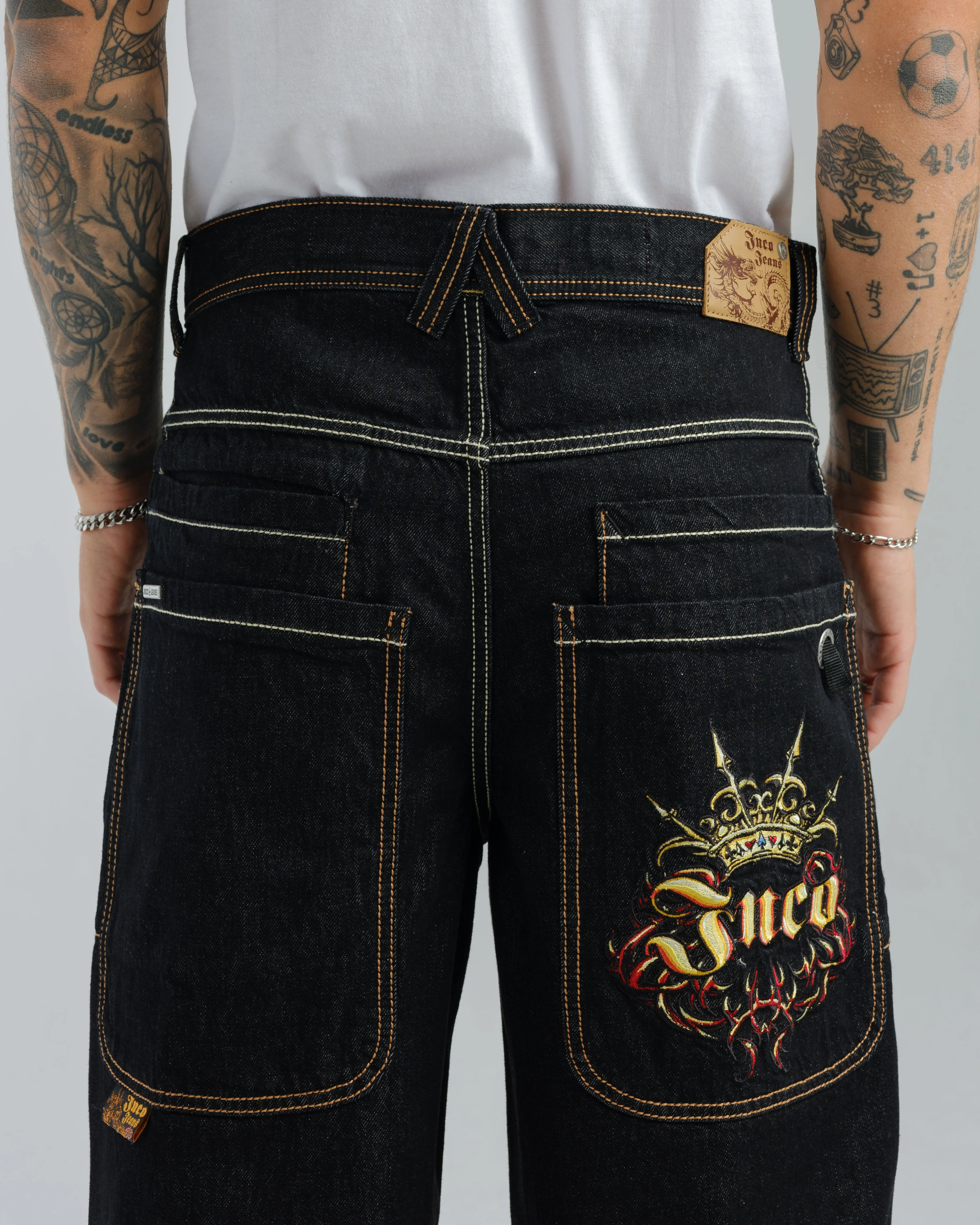 Royal. 23". Laser Black.