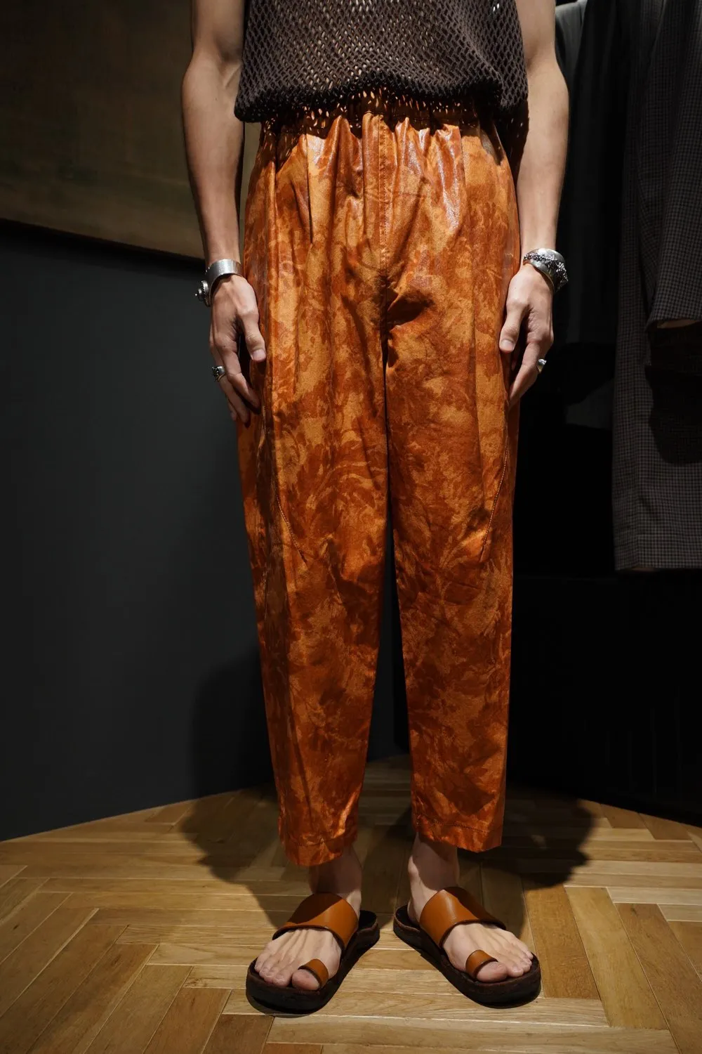 Sasquatchfabrix. "URUSHI" EASY PANTS (BROWN)