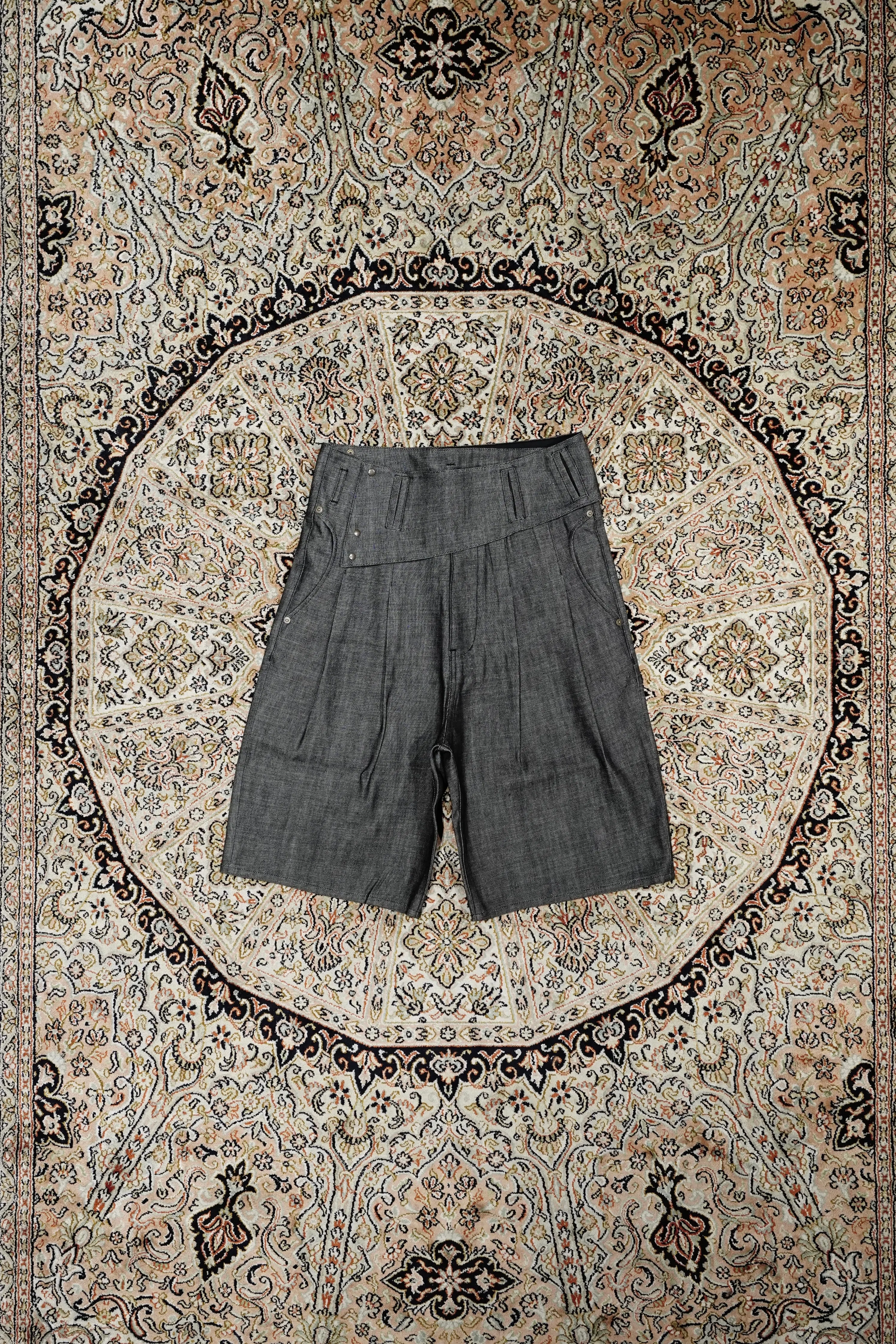 STEAF SASH BELT SHORTS (SANDY BLACK)