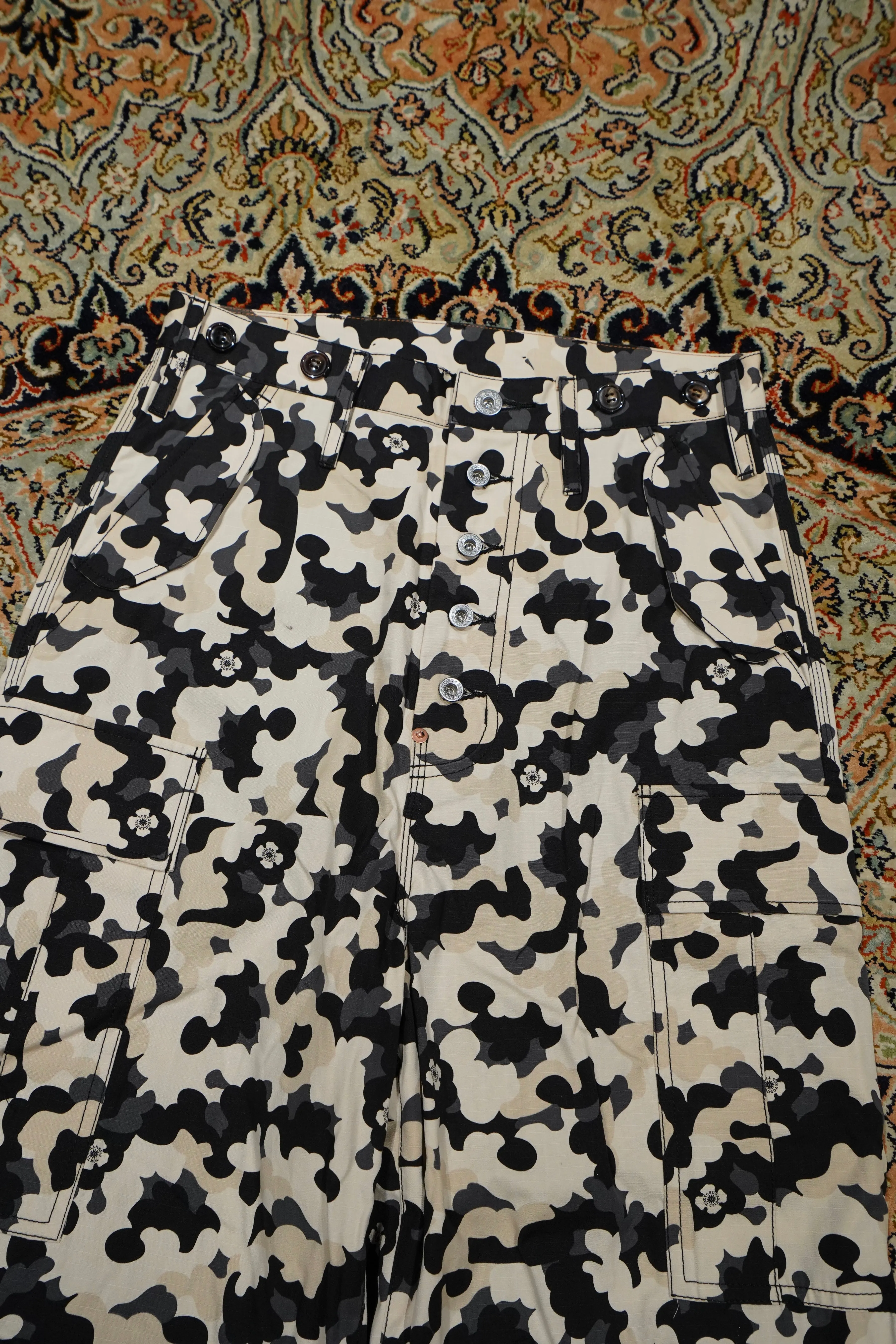SUGARHILL FLOWER CAMO CARGO TROUSERS (BEIGE CAMO)