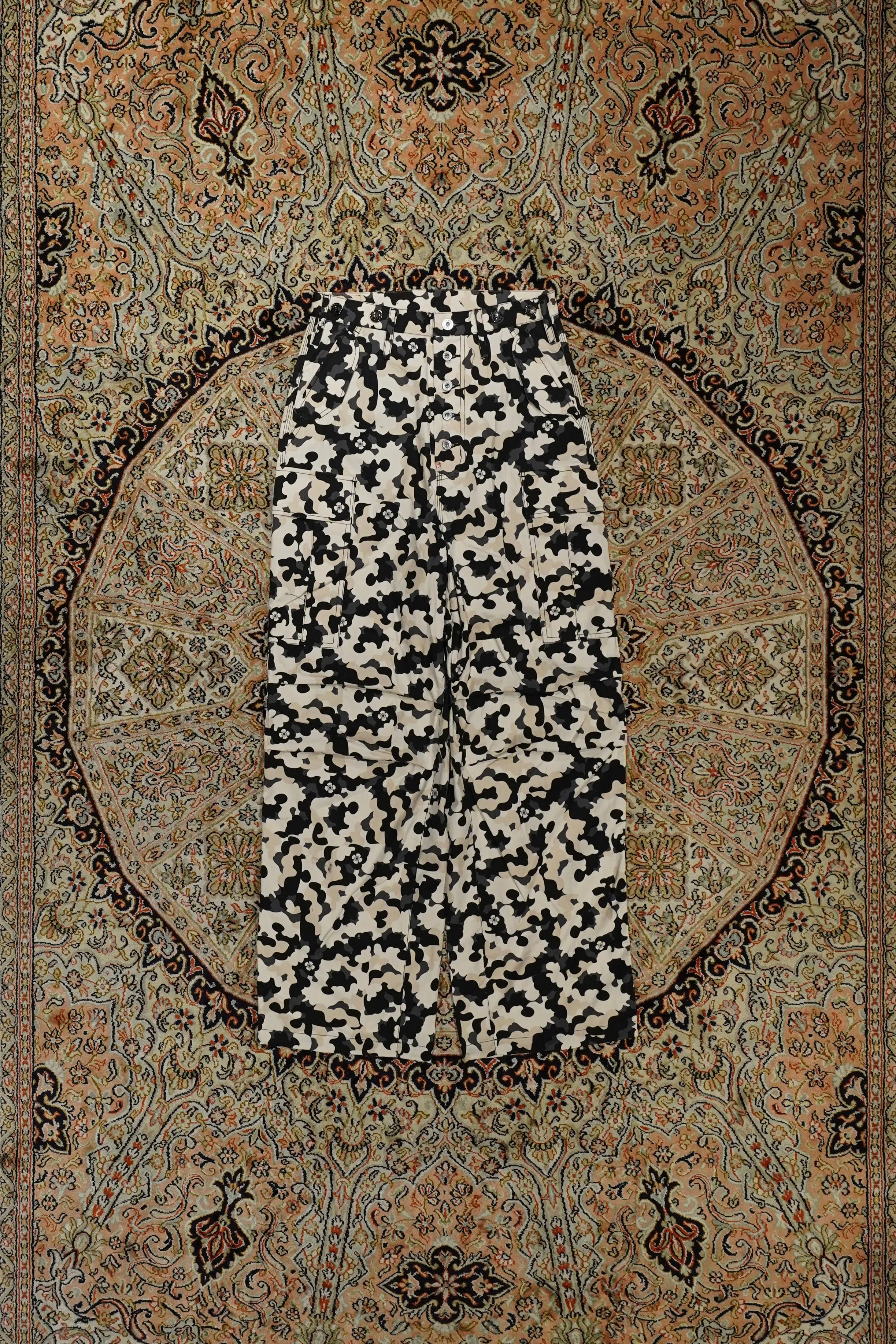 SUGARHILL FLOWER CAMO CARGO TROUSERS (BEIGE CAMO)