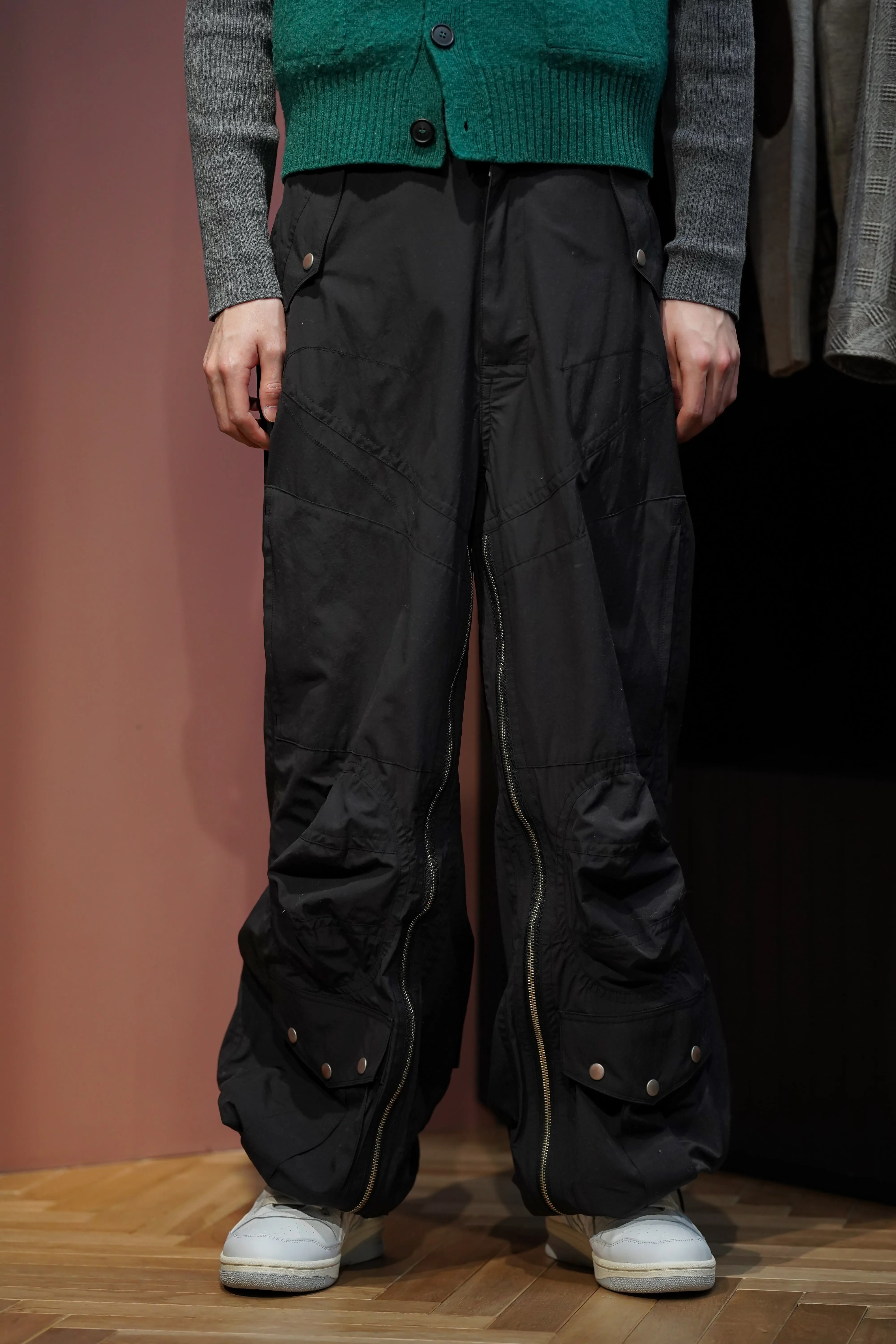 SUGARHILL PARACHUTE NYLON TROUSERS (BLACK)