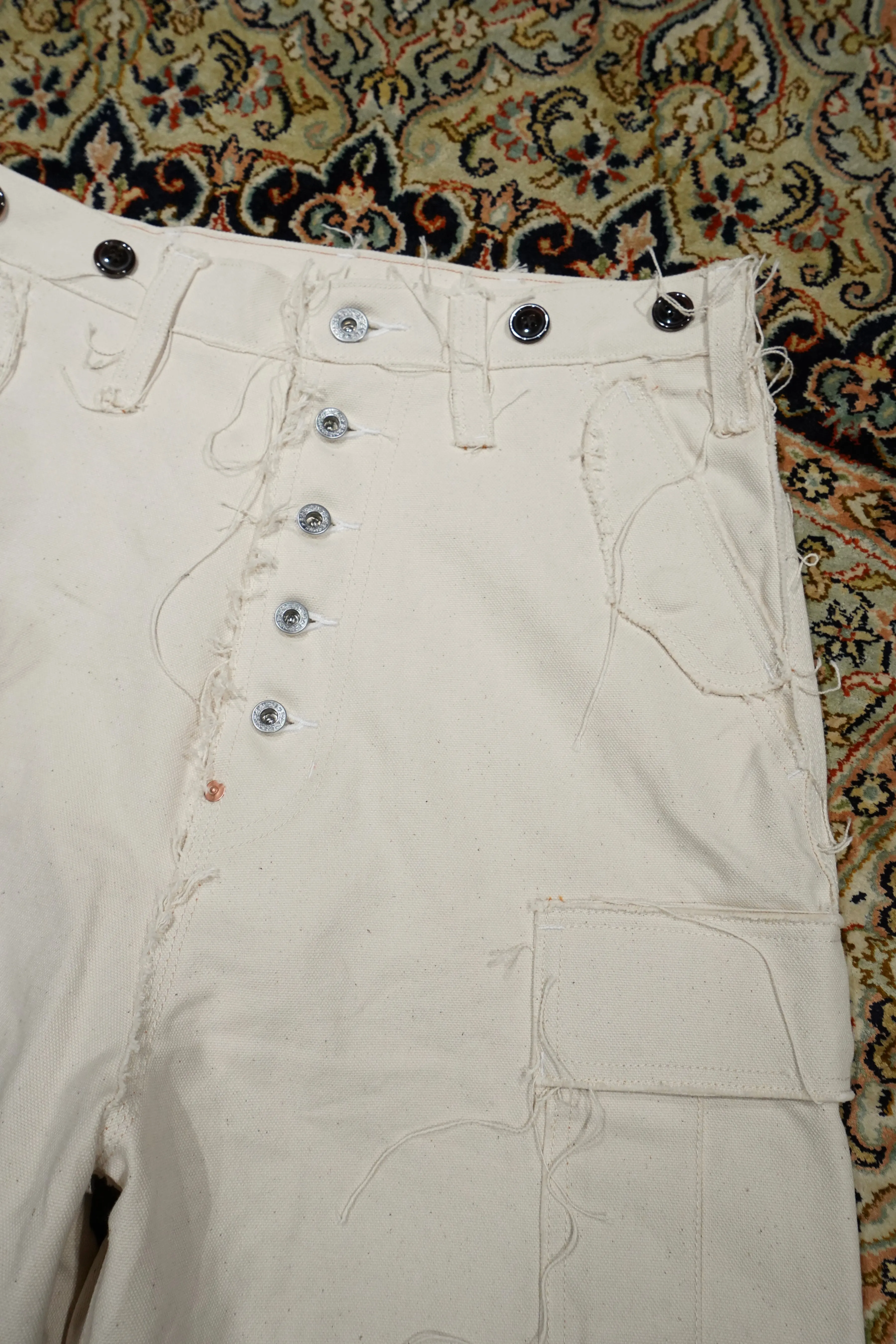 SUGARHILL RAW-EDGE CANVAS CARGO PANTS (IVORY WHITE)