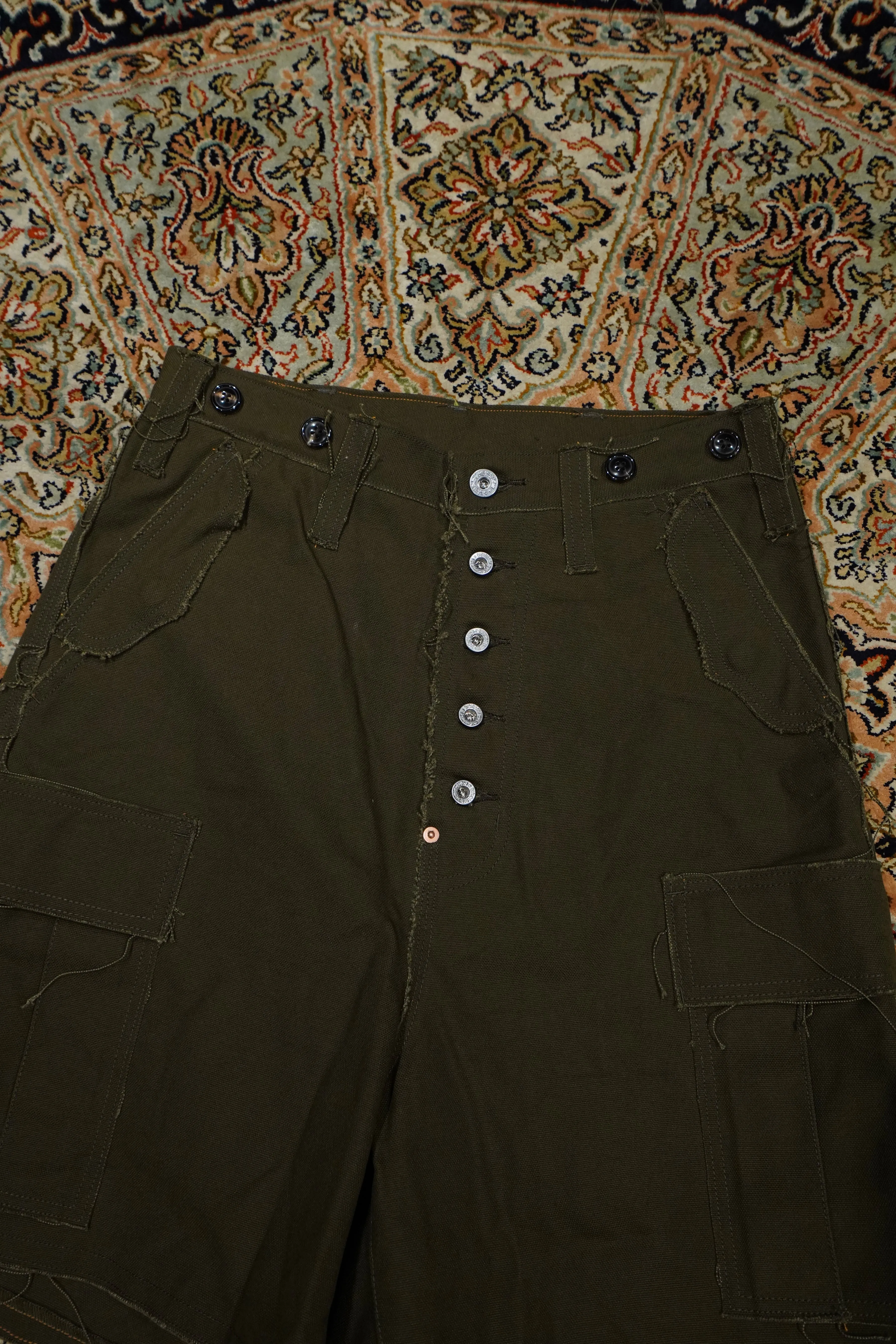 SUGARHILL RAW-EDGE CANVAS CARGO SHORTS (DARK KHAKI)