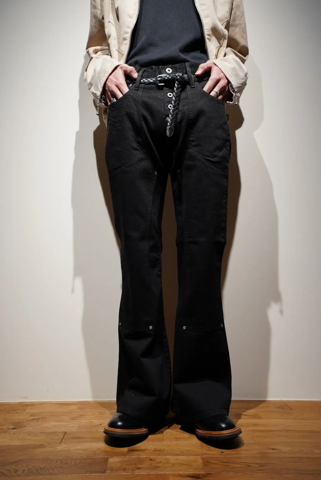 SUGARHILL WASHED DOUBLE KNEE BELL BOTOM PANTS (BLACK)