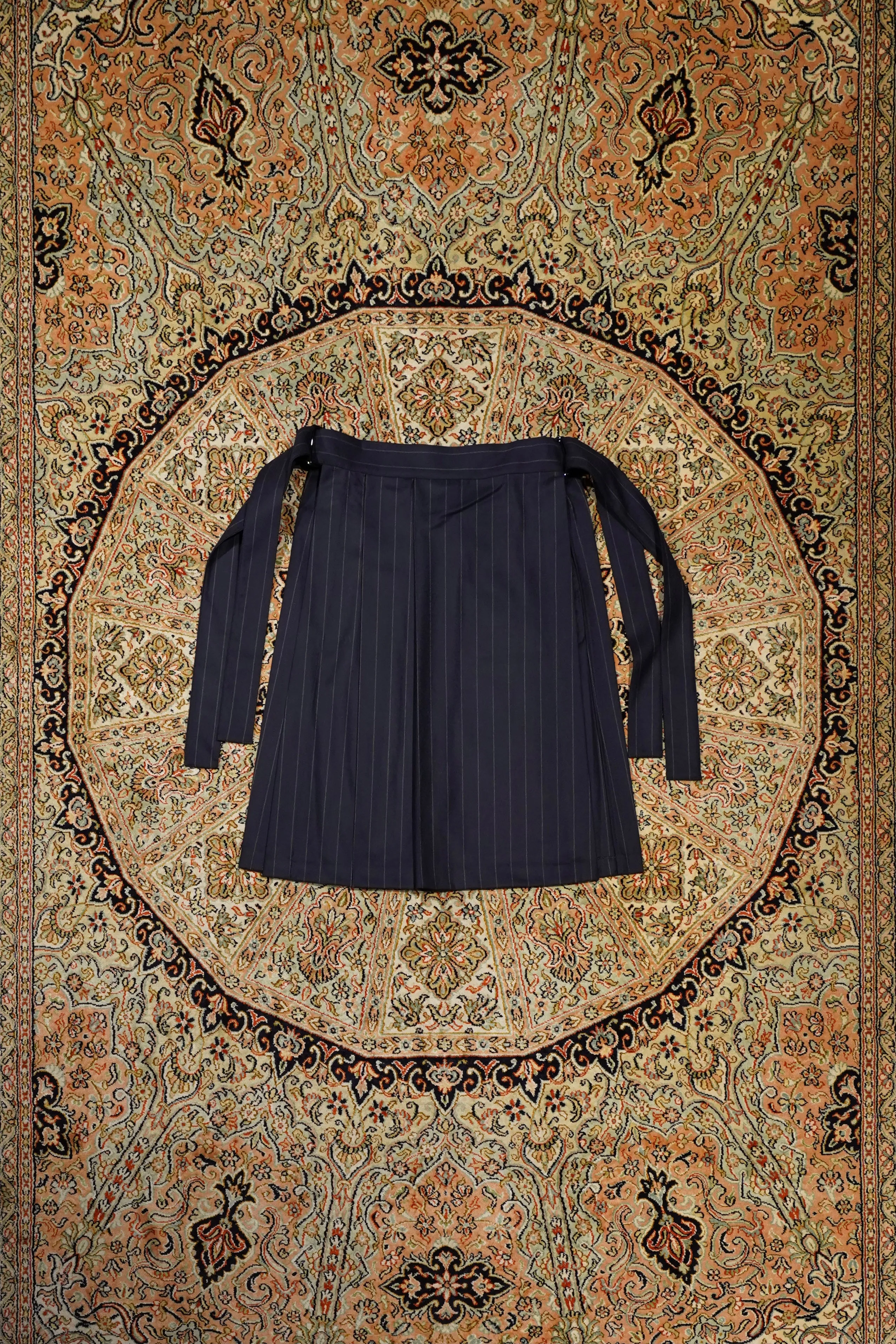 UJOH Pleats Tablier (NAVY)