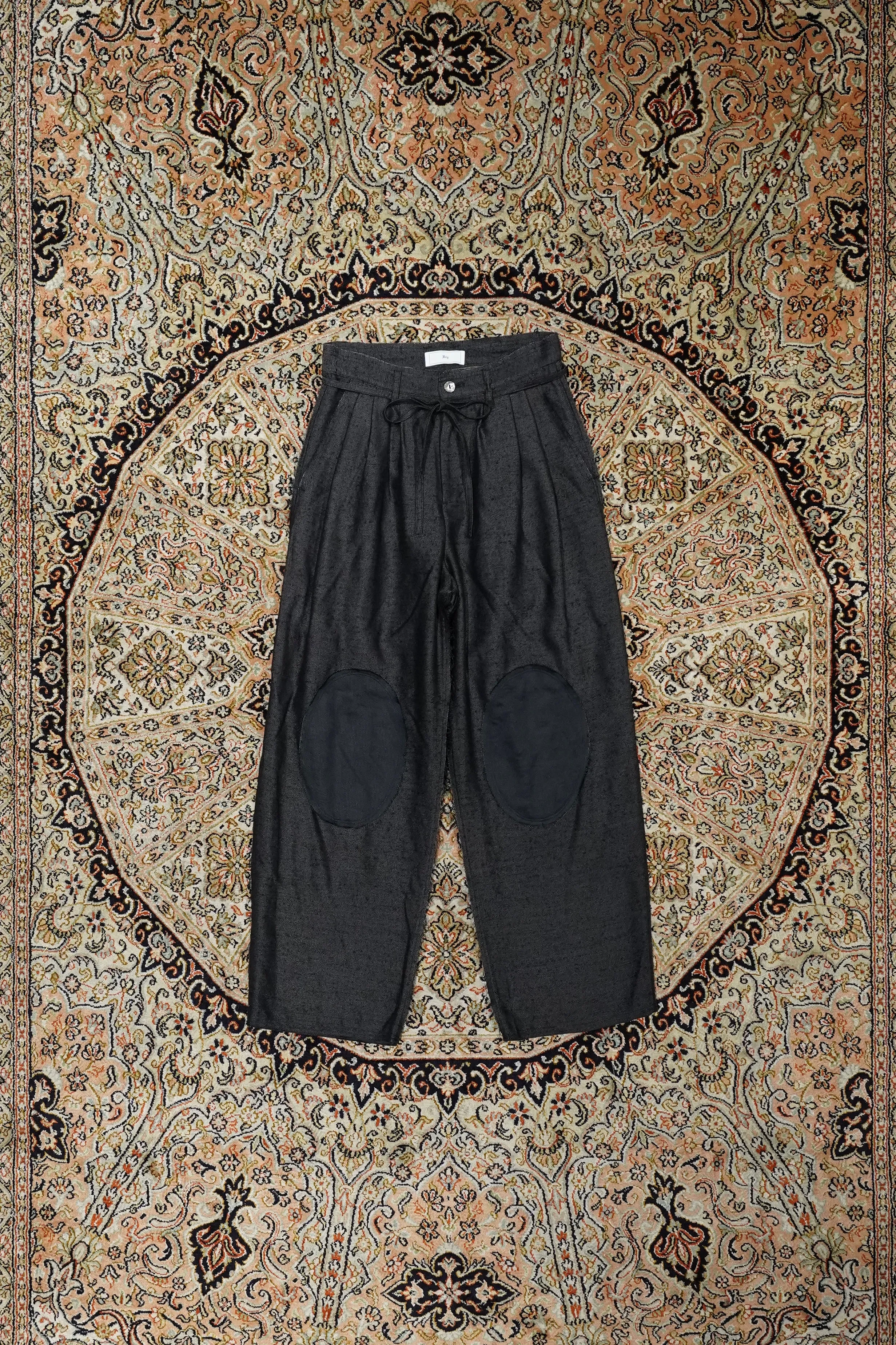 Urig R.NEP SCHADEN 3TUCK PANTS (BLACK)