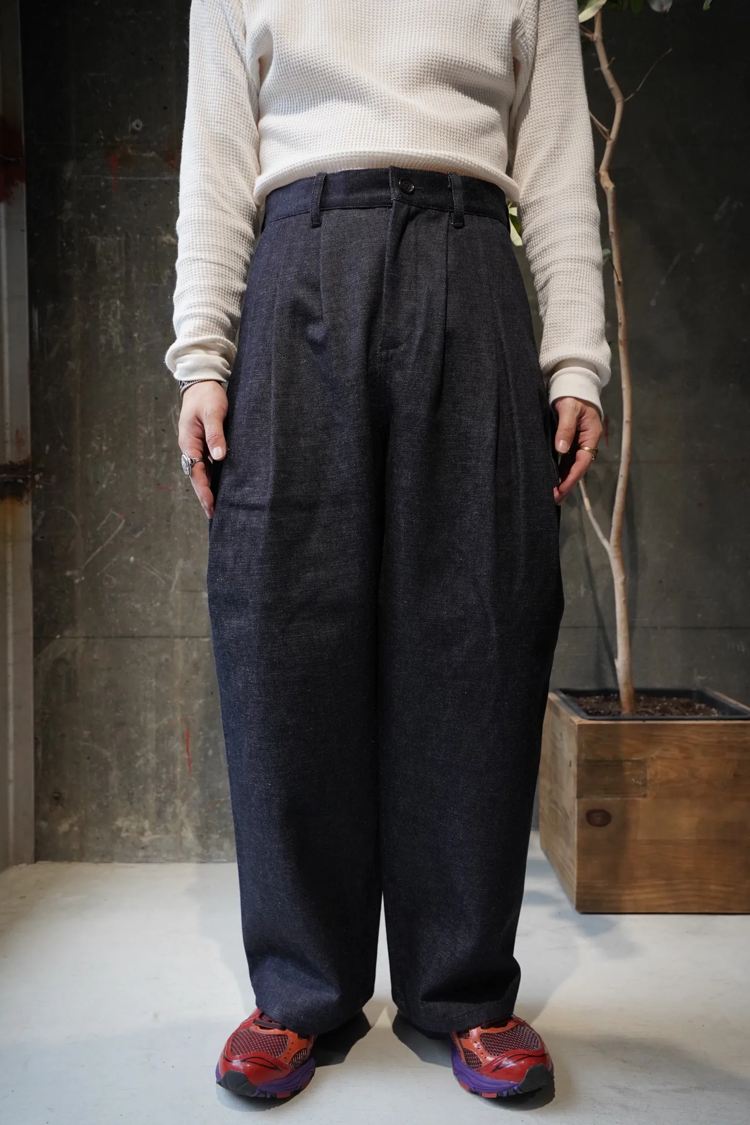 Urig Thomasson DENIM PANTS (INDIGO)